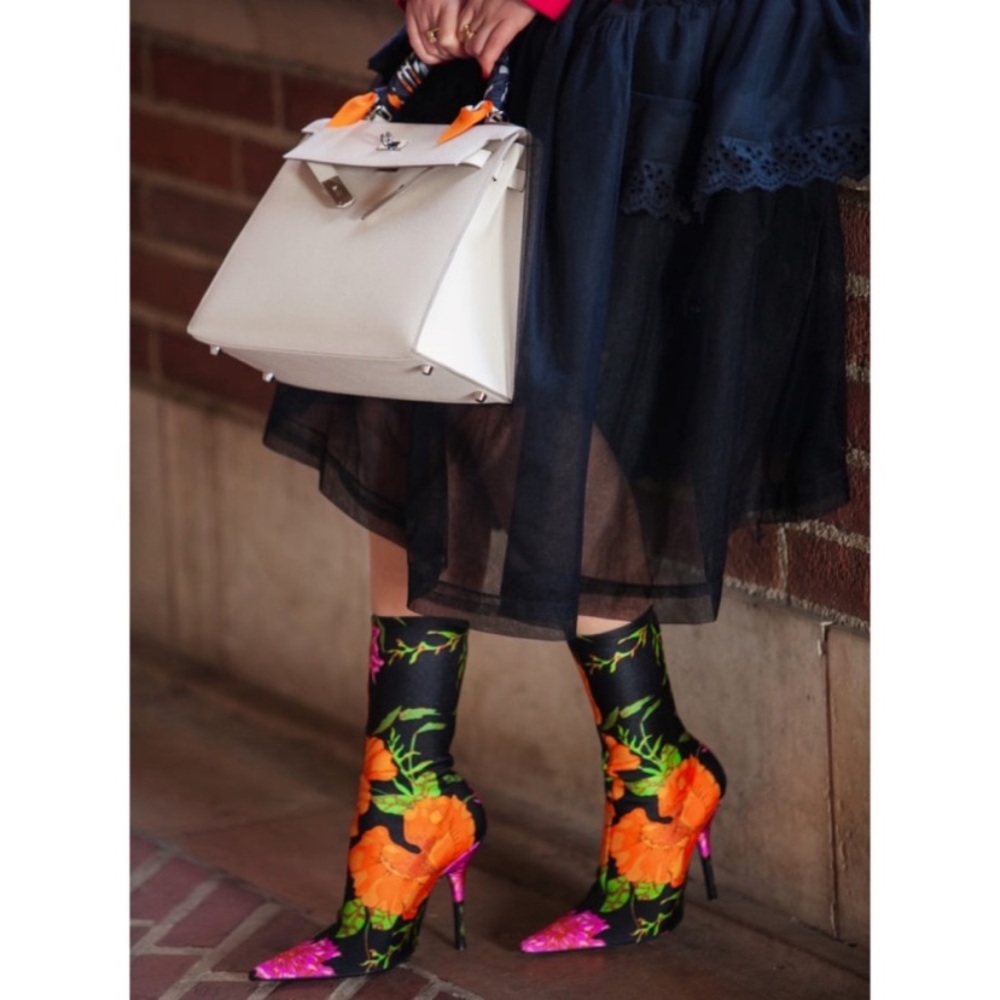 ✖️SOLD✖️ Auth BALENCIAGA floral knife boots - Picture 11 of 13